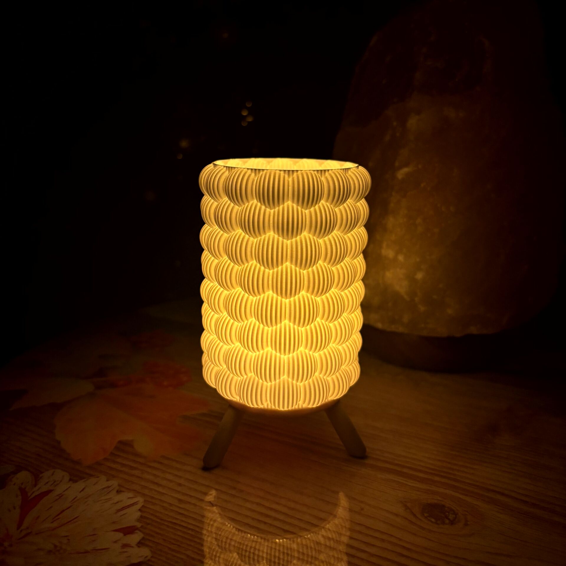 Desenli Ayaklı Masa Lambası